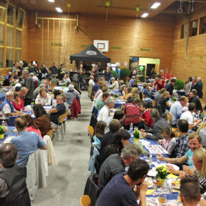 Viele Gäste an der Eröffnung der Gewerbeausstellung Stärne füfi in Beromünster