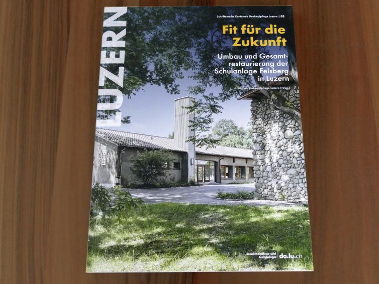 Broschüre Fit für die Zukunft, Kantonale Denkmalpflege Luzern (Hrsg.), Luzern, Produkte, Broschüren, Broschur, Heftli, Softcover, Rückenheftung, Postitchen, Prospekt, geheftete Broschüre, Heftli drucken, Broschüre drucken, Folder, Klebebinden, hochwertige Broschüren, Broschüren auf spezielles Papier, hochwertige Broschüren, Offsetdruck, Digitaldruck, Schlitzen, Stanzen, Wallimann Druck und Verlag AG, Beromünster Druckerei, Luzern, Sursee, Michelsamt