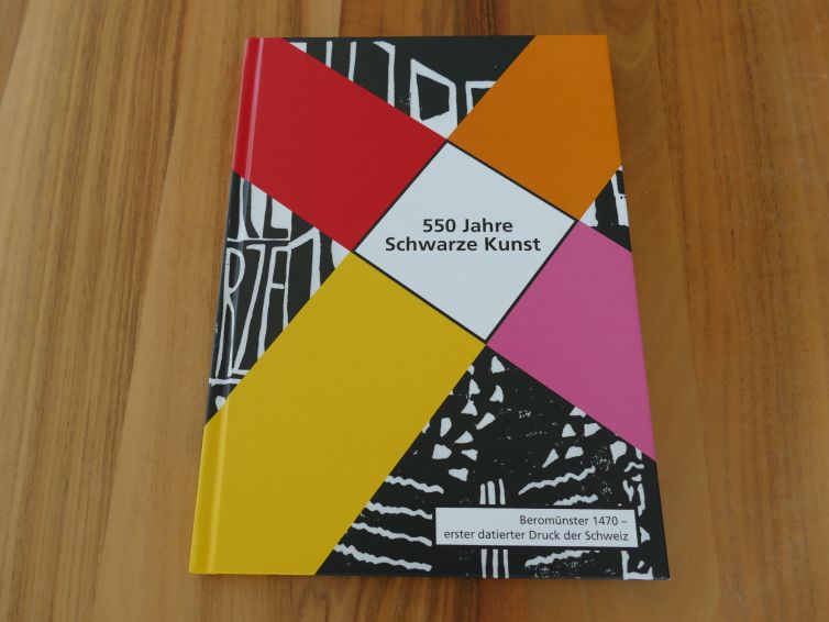 Buch 550 Jahre Schwarze Kunst, produziert von Wallimann Druck und Verlag AG.